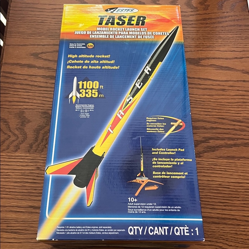 Taser Model Rocket Launch Set - Black, Red, Yellow